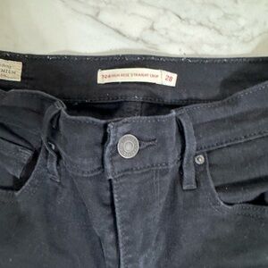 Levi’s 724 high rise straight crop